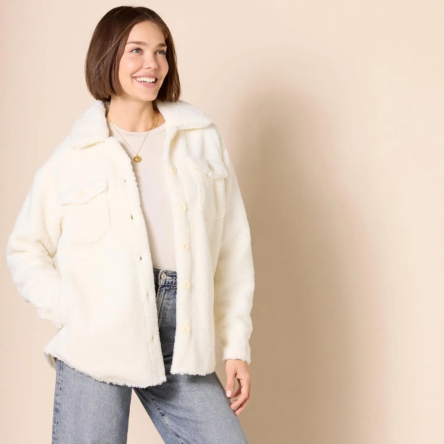 Amazon Essentials Women's Oversized Teddy Sherpa Shirt Jacket (Previously Goodthreads)