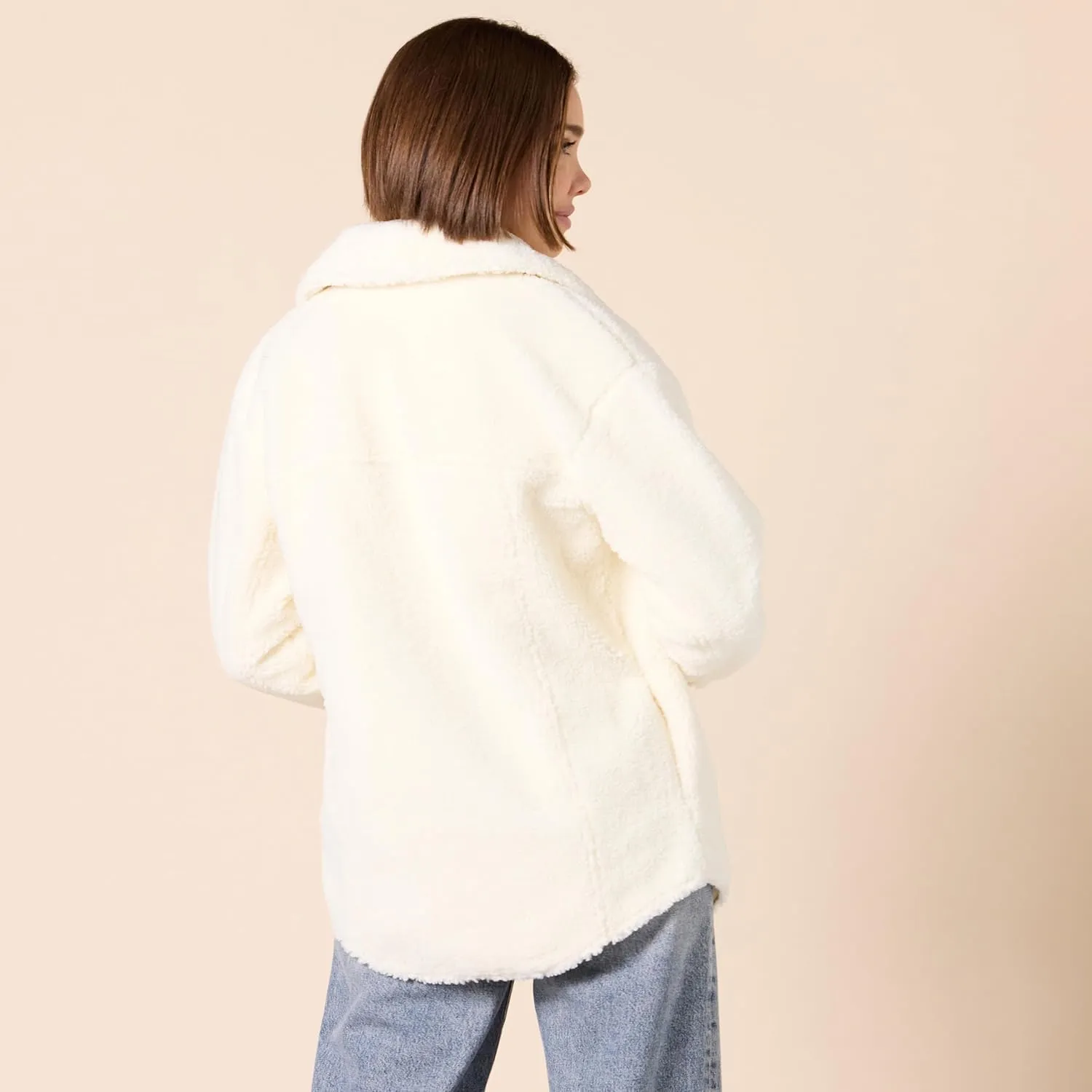 Amazon Essentials Women's Oversized Teddy Sherpa Shirt Jacket (Previously Goodthreads)