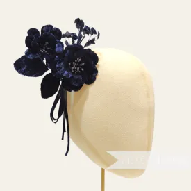'Annabella' Velvet Flower Mount with Forget-Me-Nots
